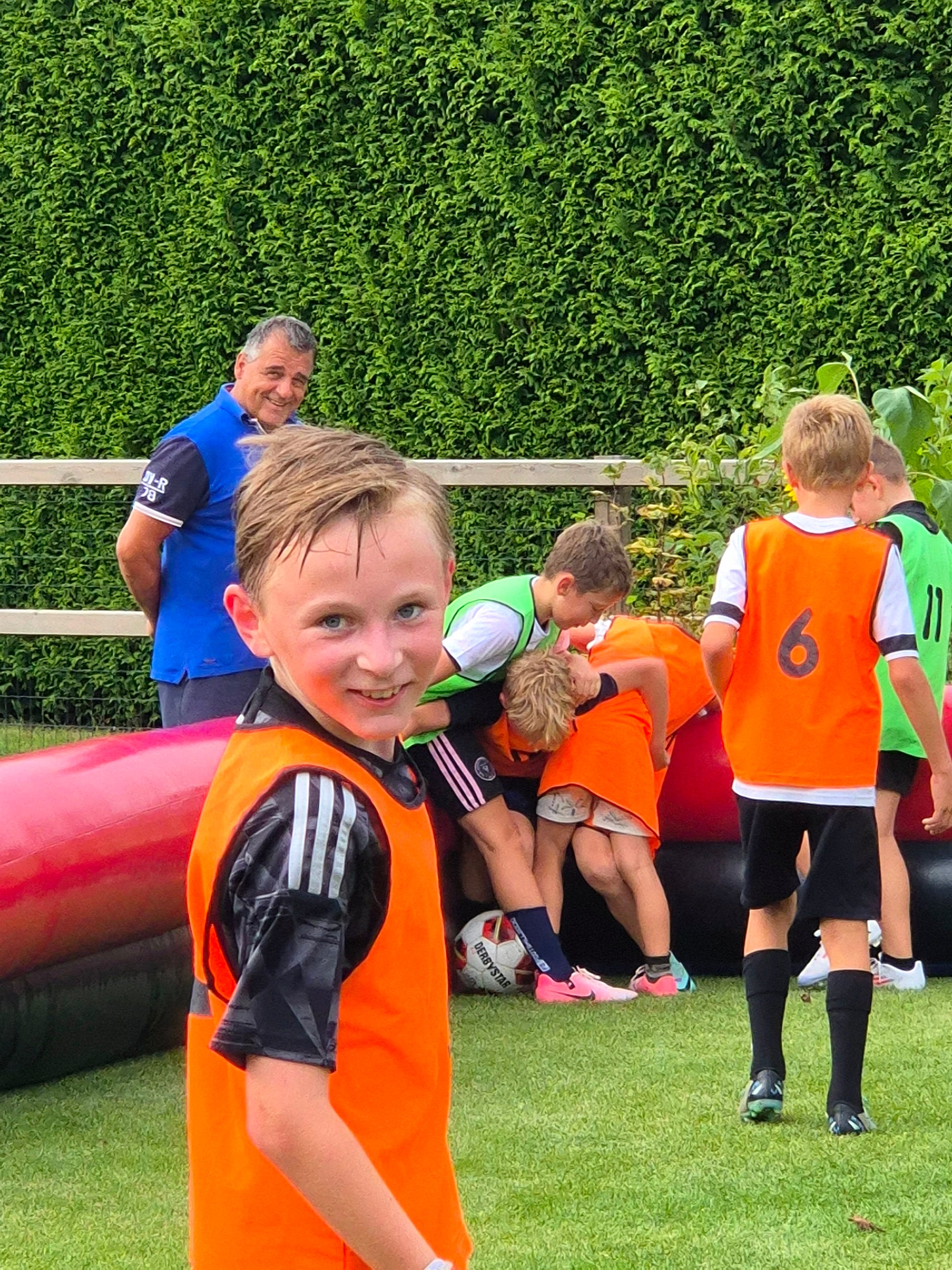 Sportief verjaardagsfeest met voetbal